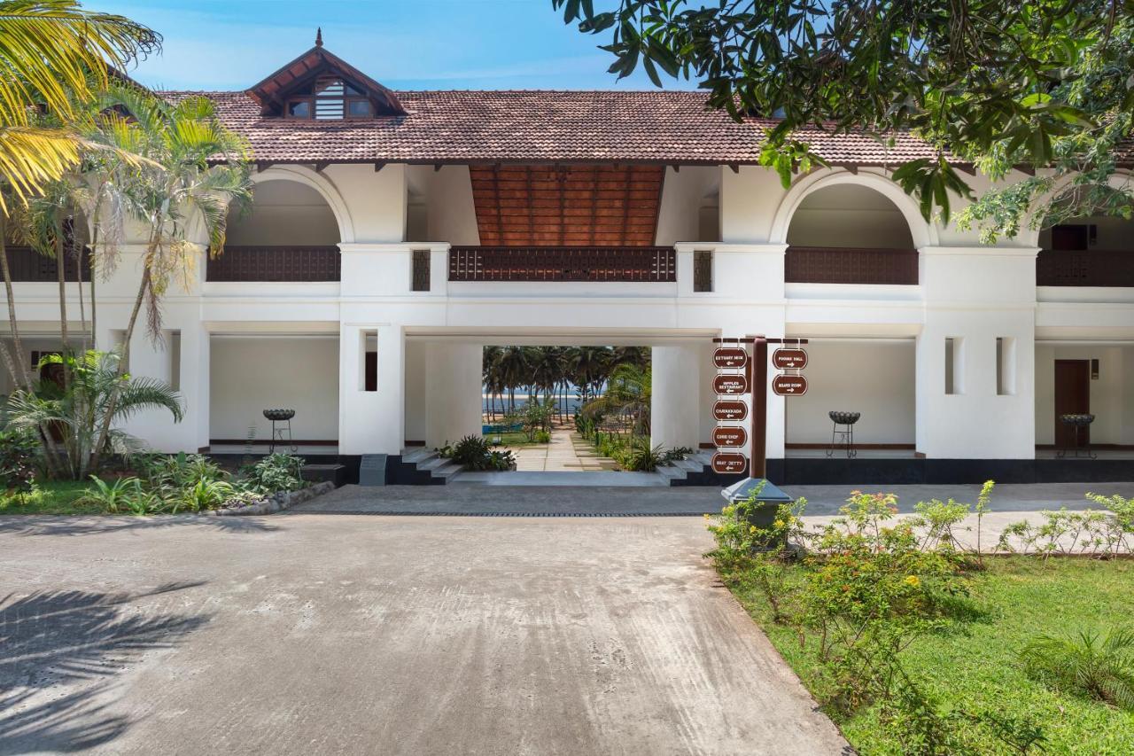 Estuary Sarovar Premiere Poovar Island Exterior foto