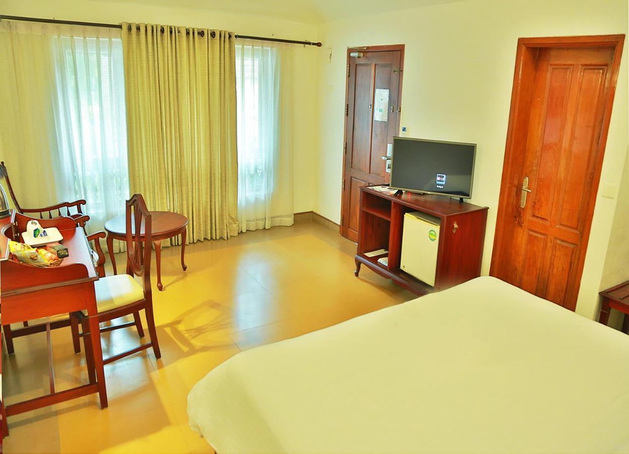 Estuary Sarovar Premiere Poovar Island Exterior foto